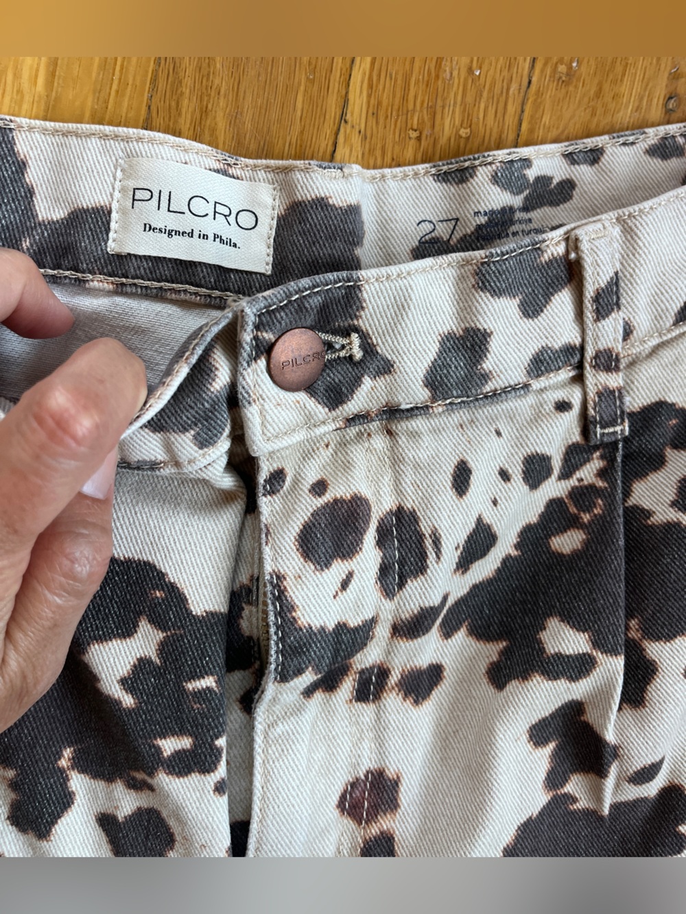 Pilcro wide leg animal splatter print brown cream jeans pleated JNCO 27 4 Y2K - Picture 5 of 13